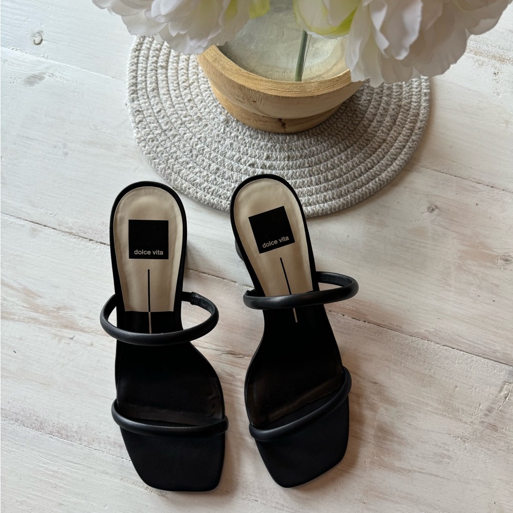 Dolce Vita Noles - Black Heels / Sandal Size 8.5